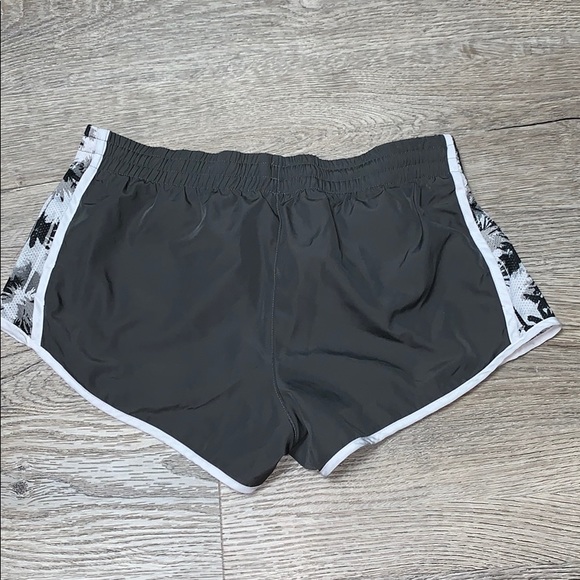 SO Palm Tree Running Shorts - Picture 2 of 6